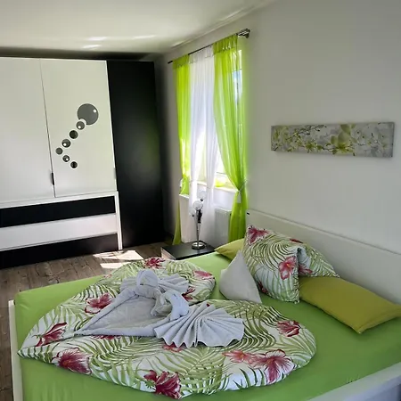 Hébergement de vacances Charmantes Ferienhaus - Velden *