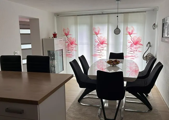 בית נופש Charmantes - Velden